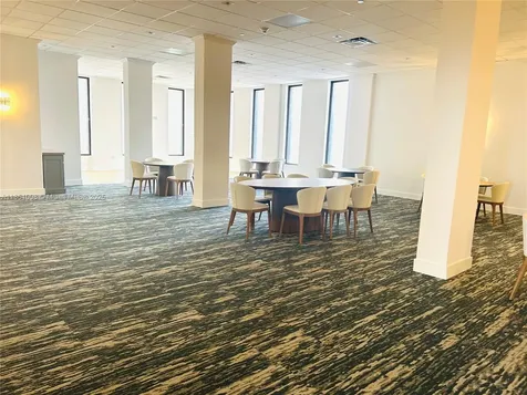 5825 Collins Avenue Miami Beach FL 33140