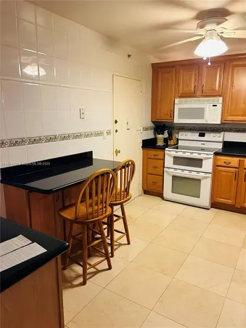 5825 Collins Avenue Miami Beach FL 33140
