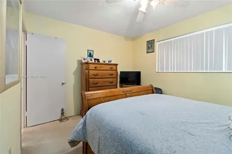 1545 NE 158th Street North Miami Beach FL 33162