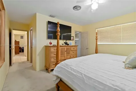 1545 NE 158th Street North Miami Beach FL 33162