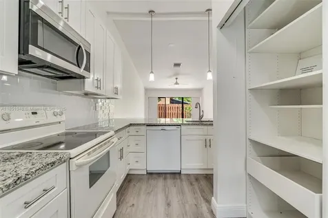 836 NW 79th Terrace Plantation FL 33324