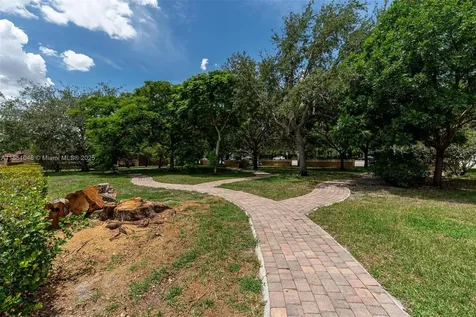 836 NW 79th Terrace Plantation FL 33324