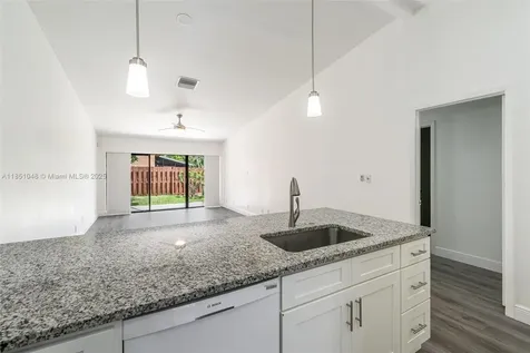 836 NW 79th Terrace Plantation FL 33324