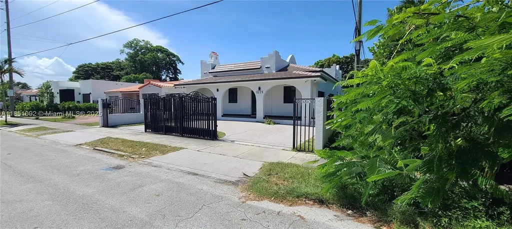 1721 SW 24th Terrace Miami FL 33145