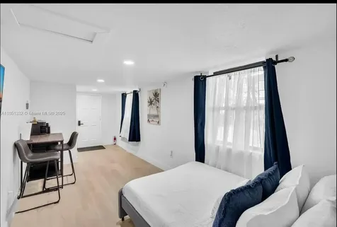 860 NW 17th Court Miami FL 33125