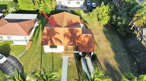 860 NW 17th Court Miami FL 33125