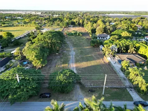 216TH Street SW 184th Avenue Miami FL 33187