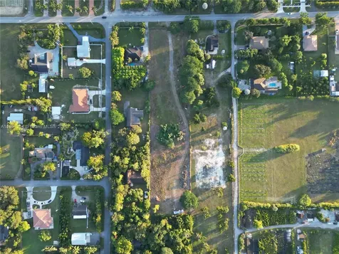 216TH Street SW 184th Avenue Miami FL 33187