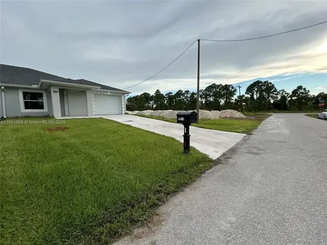 1110 Augusta Street E Lehigh Acres FL 33974
