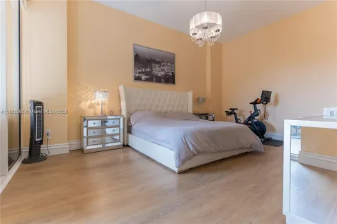 3001 NE 185th Street Aventura FL 33180