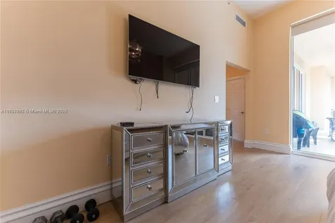 3001 NE 185th Street Aventura FL 33180