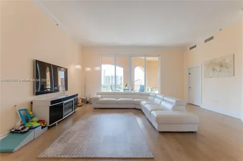3001 NE 185th Street Aventura FL 33180
