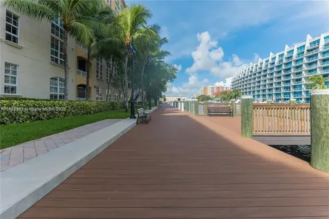 3001 NE 185th Street Aventura FL 33180