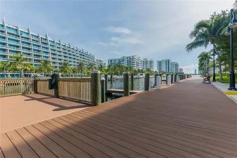 3001 NE 185th Street Aventura FL 33180