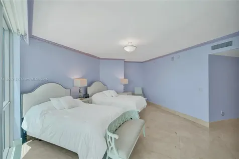 3101 S Ocean Drive Hollywood FL 33019
