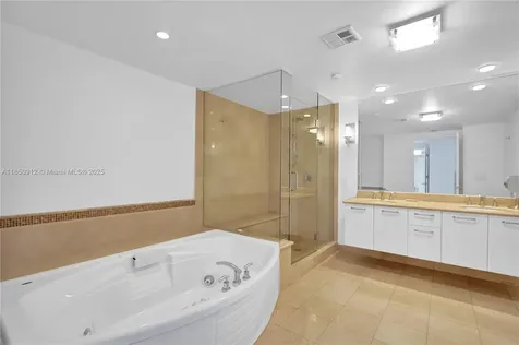 3101 S Ocean Drive Hollywood FL 33019