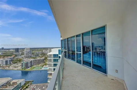 3101 S Ocean Drive Hollywood FL 33019