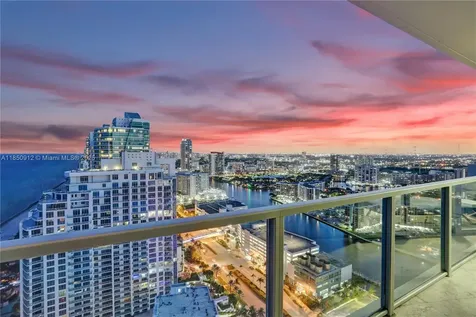 3101 S Ocean Drive Hollywood FL 33019