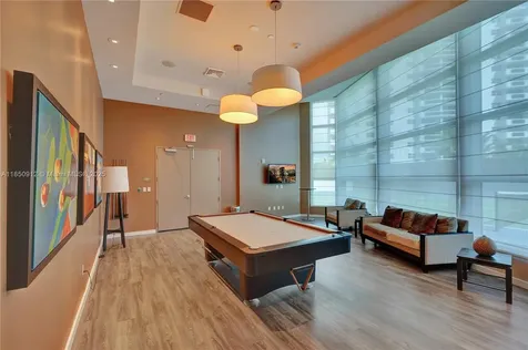 3101 S Ocean Drive Hollywood FL 33019