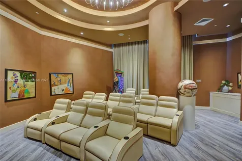 3101 S Ocean Drive Hollywood FL 33019
