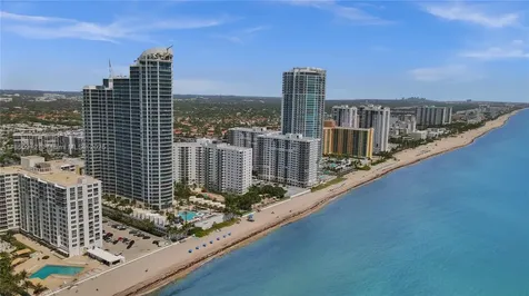 3101 S Ocean Drive Hollywood FL 33019