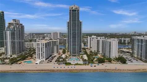 3101 S Ocean Drive Hollywood FL 33019