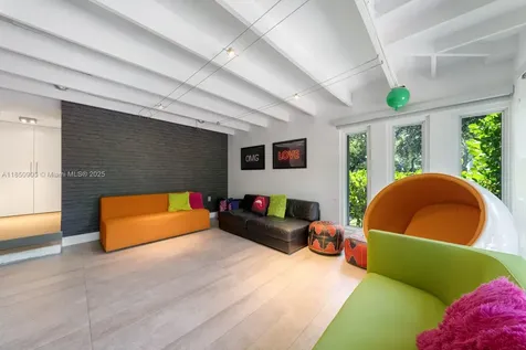 2070 NE 194th Terrace North Miami Beach FL 33179