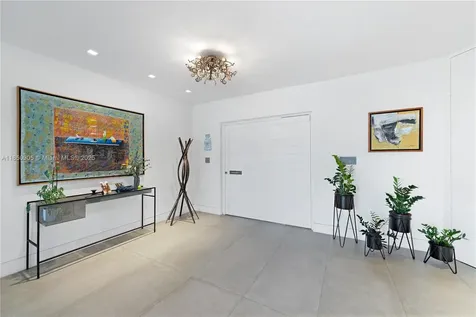 2070 NE 194th Terrace North Miami Beach FL 33179