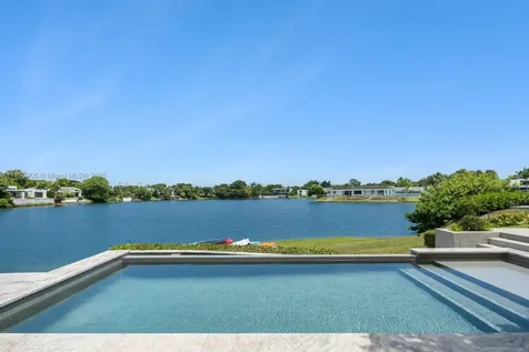 2070 NE 194th Terrace North Miami Beach FL 33179