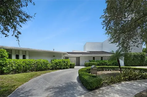 2070 NE 194th Terrace North Miami Beach FL 33179