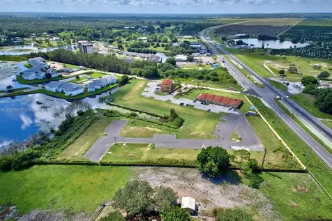 2105 S Us 27 Highway S Lake Placid FL 33852