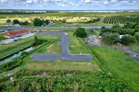 2105 S Us 27 Highway S Lake Placid FL 33852