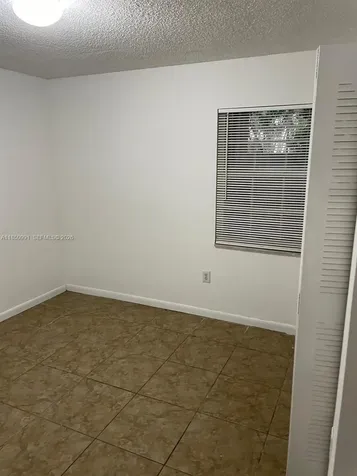 478 NE 210th Circle Terrace Miami FL 33179