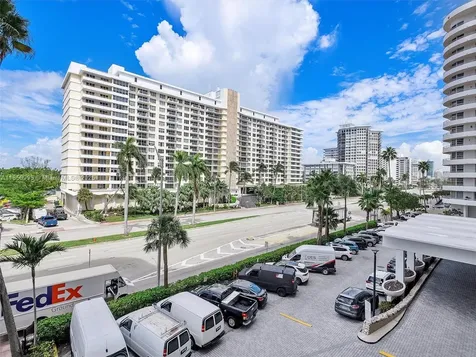 5555 Collins Avenue Miami Beach FL 33140
