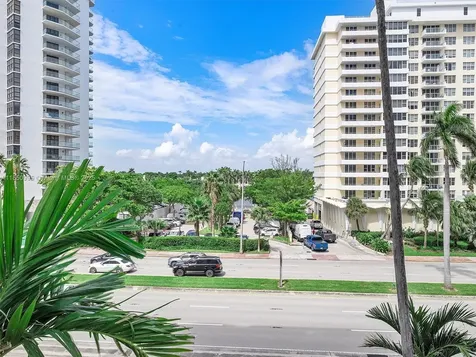 5555 Collins Avenue Miami Beach FL 33140