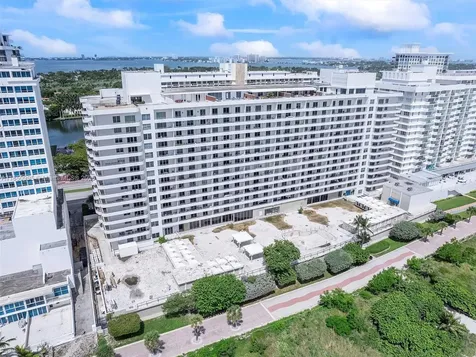 5555 Collins Avenue Miami Beach FL 33140