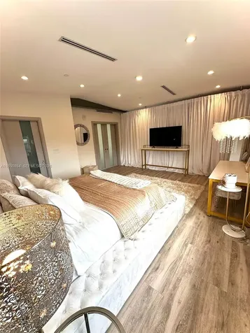 8035 Abbott Avenue Miami Beach FL 33141