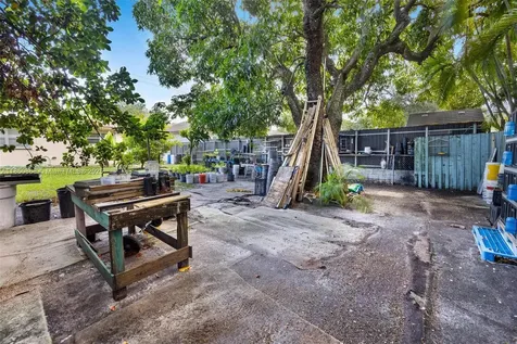 7325 NW 3rd Street Miami FL 33126