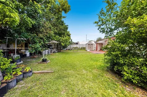 7325 NW 3rd Street Miami FL 33126