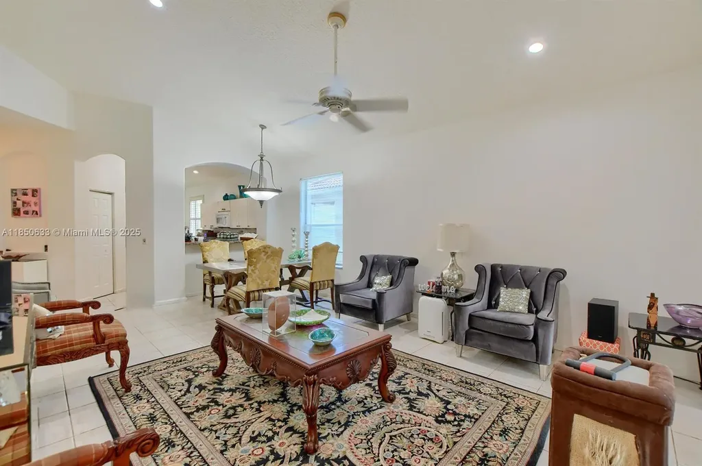 7017 Del Corso Lane Delray Beach FL 33446
