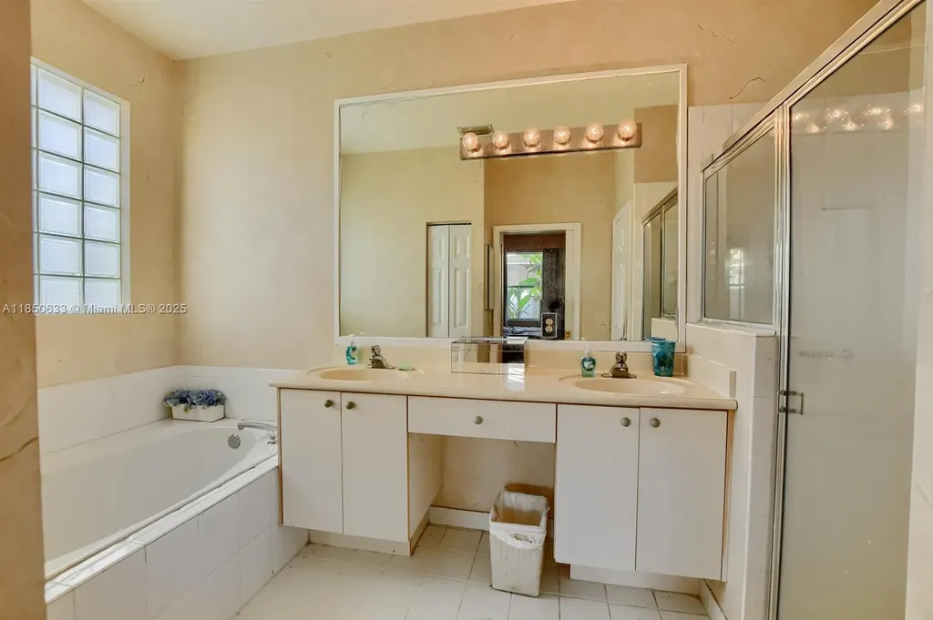 7017 Del Corso Lane Delray Beach FL 33446