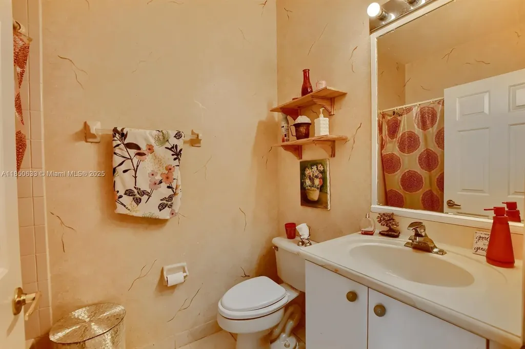 7017 Del Corso Lane Delray Beach FL 33446