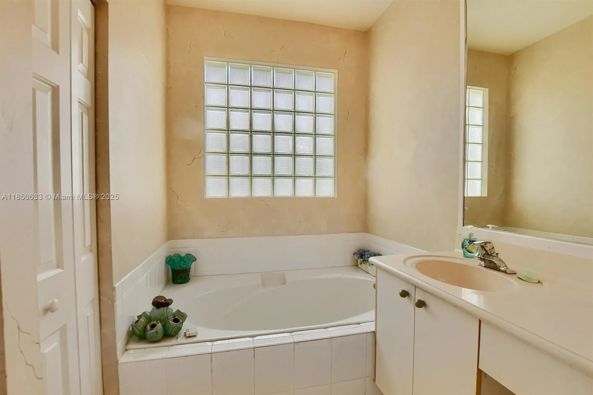 7017 Del Corso Lane Delray Beach FL 33446