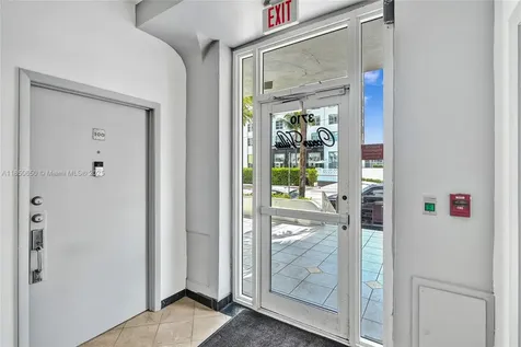 3710 Collins Avenue Miami Beach FL 33140