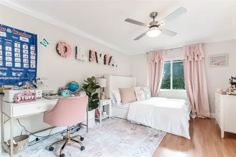 5224 NW 103rd Avenue Doral FL 33178