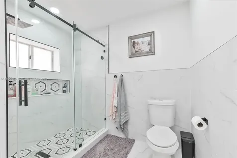 5224 NW 103rd Avenue Doral FL 33178