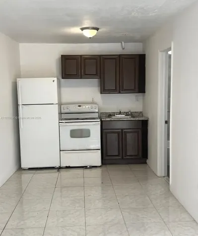 1427 NW 2nd Avenue Florida City FL 33034