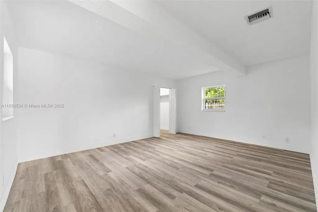 1237 NW 15th Avenue Fort Lauderdale FL 33311