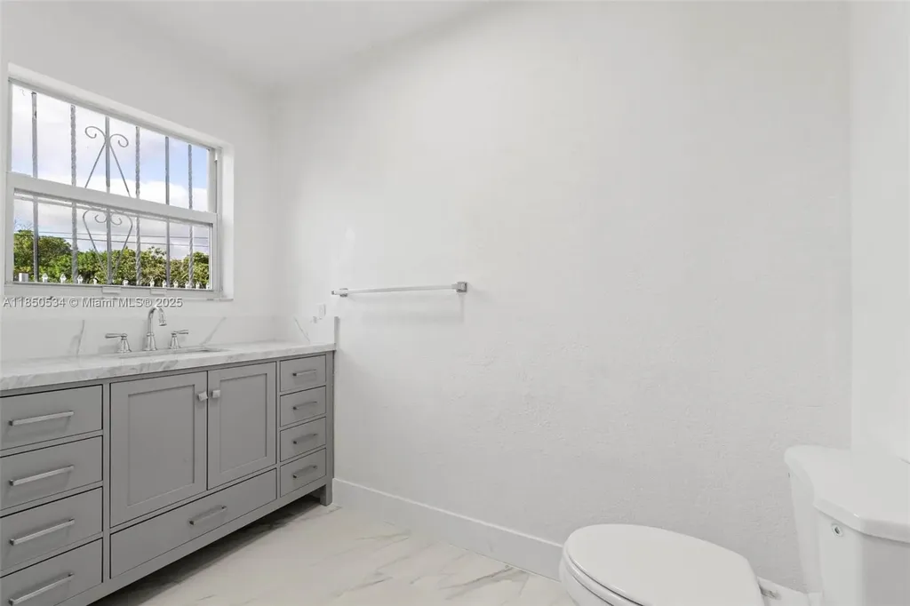 1237 NW 15th Avenue Fort Lauderdale FL 33311