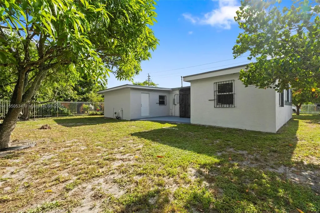 1237 NW 15th Avenue Fort Lauderdale FL 33311